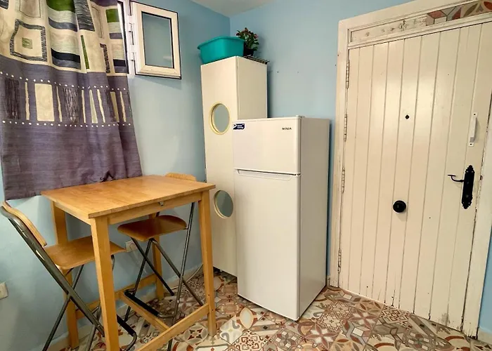 Rosa De Vientos - Little Blue House Cadice